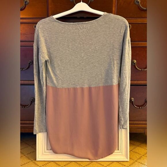 Meadow Rue gray and mauve long sleeve tunic top NWOT XS - Picture 2 of 12